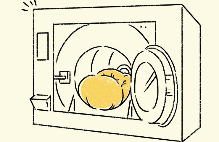 <span style="display:inline-block;background-color:#DFB507;color:#fff;font-size:0.8em;font-weight:normal;padding:0 0.8em;">POINT 01</span><br />
まずは布団丸洗い工場でクリーニング