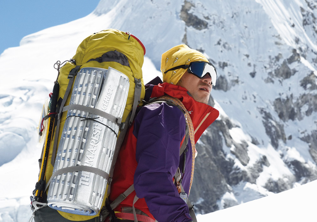 YASUHIRO HANATANI / 花谷泰広 （はなたに・やすひろ）